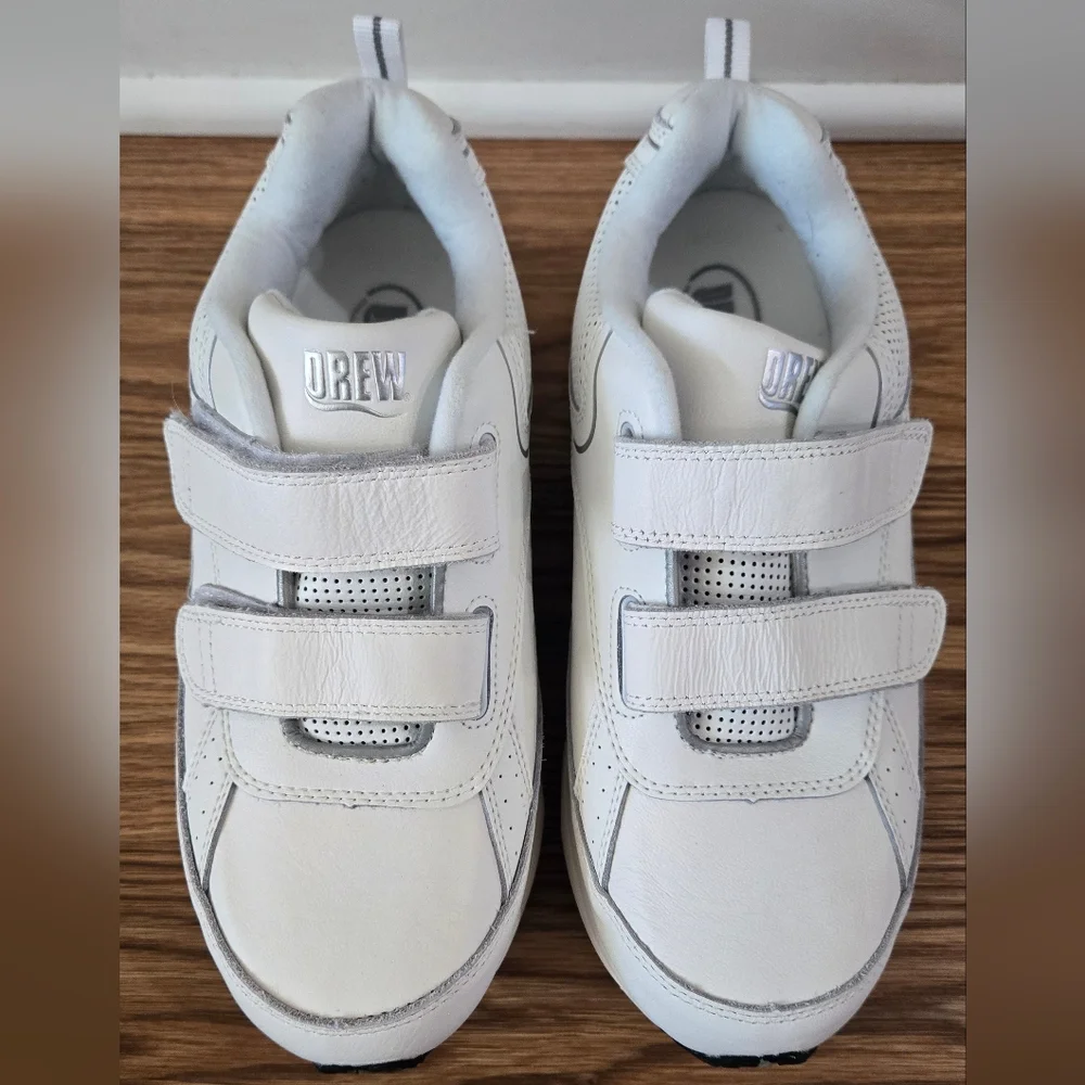 Women's DREW Paige Leather Strap Closure Orthopedic Sneakers - Picture 3 of 8